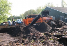 Compost in wording bij Vuren, onze opslagplaats